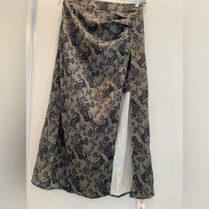 CIDER green paisley maxi skirt